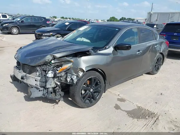 1N4AL3AP6HC479758 2017 NISSAN ALTIMA - Image 2