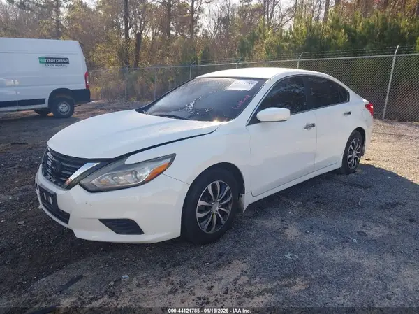 1N4AL3AP6HC480084 2017 NISSAN ALTIMA - Image 2