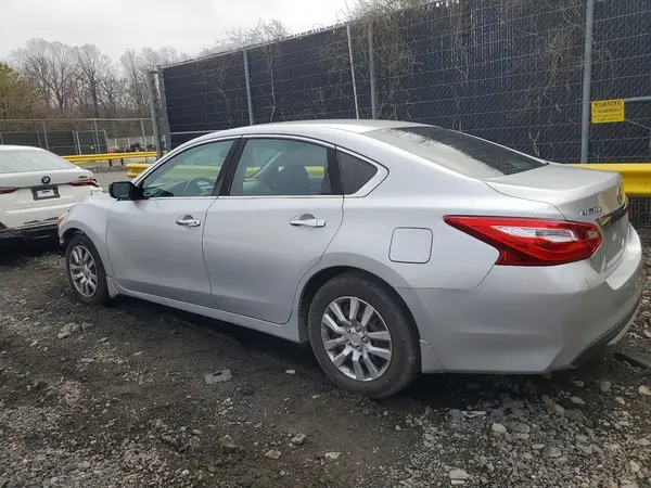 1N4AL3AP6HC482904 2017 NISSAN ALTIMA - Image 2