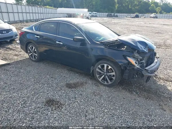 1N4AL3AP6HC483132 2017 NISSAN ALTIMA - Image 1