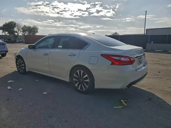 1N4AL3AP6HC487679 2017 NISSAN ALTIMA - Image 2