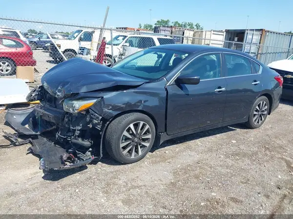 1N4AL3AP6HC490758 2017 NISSAN ALTIMA - Image 2