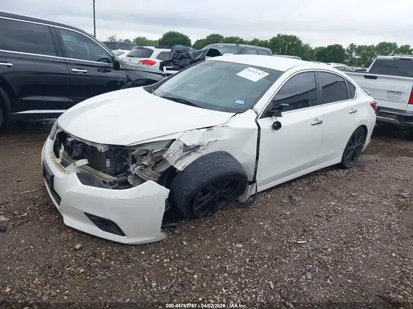 1N4AL3AP6HC493983 2017 NISSAN ALTIMA - Image 2