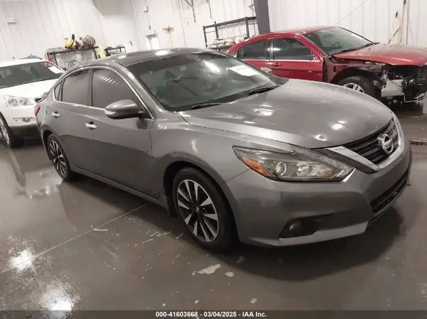 1N4AL3AP6HC494986 2017 NISSAN ALTIMA - Image 1