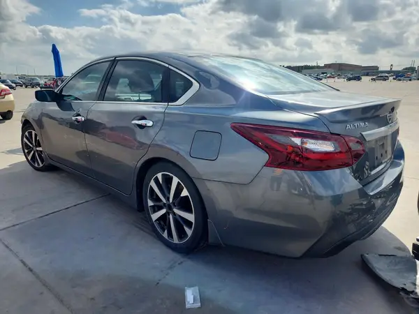 1N4AL3AP6HC495796 2017 NISSAN ALTIMA - Image 2
