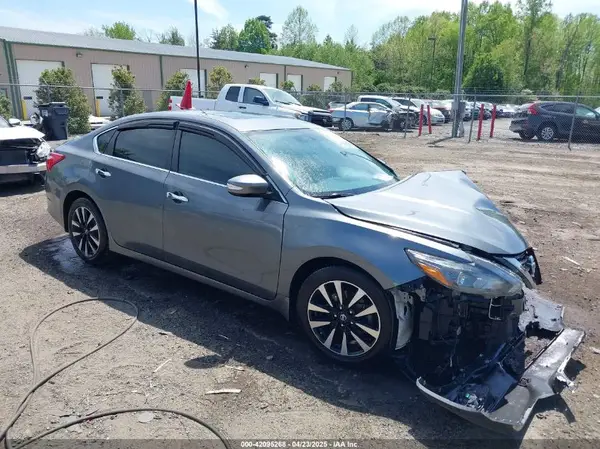 1N4AL3AP6HC498990 2017 NISSAN ALTIMA - Image 1