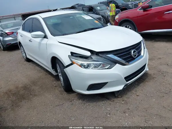 1N4AL3AP6HN303653 2017 NISSAN ALTIMA - Image 1