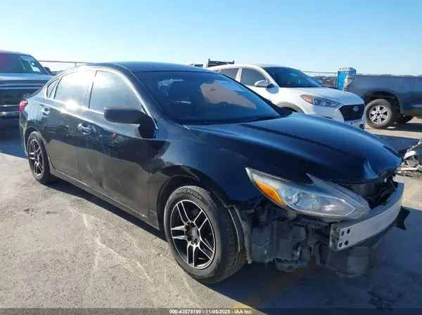1N4AL3AP6HN303846 2017 NISSAN ALTIMA - Image 1