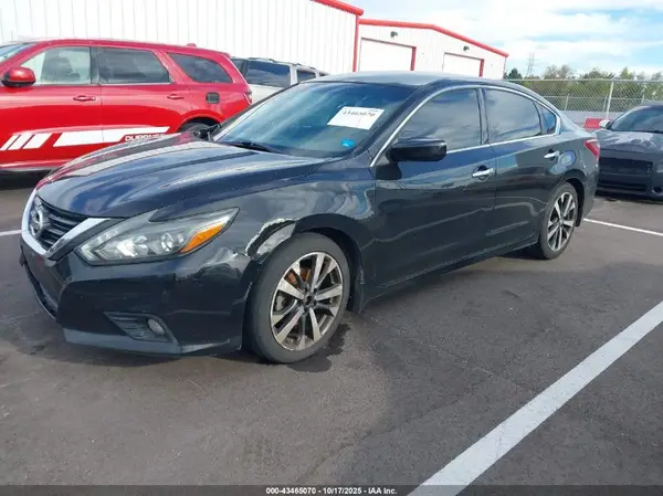 1N4AL3AP6HN318864 2017 NISSAN ALTIMA - Image 2