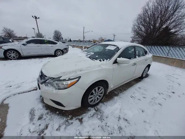 1N4AL3AP6HN328052 2017 NISSAN ALTIMA - Image 2