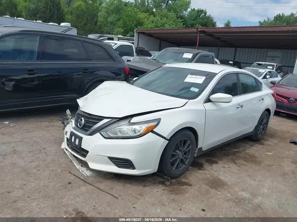 1N4AL3AP6HN330464 2017 NISSAN ALTIMA - Image 2