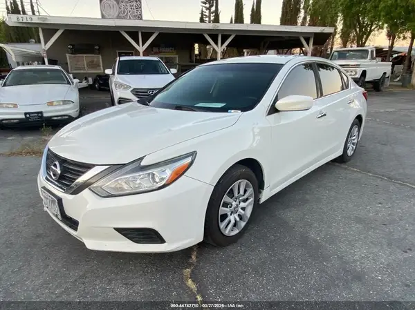 1N4AL3AP6HN340766 2017 NISSAN ALTIMA - Image 2