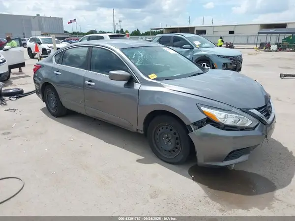 1N4AL3AP6HN344638 2017 NISSAN ALTIMA - Image 1