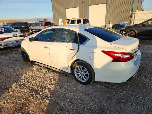 1N4AL3AP6HN347801 2017 NISSAN ALTIMA - Image 2