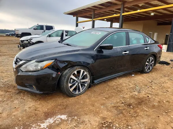 1N4AL3AP6HN352237 2017 NISSAN ALTIMA - Image 1
