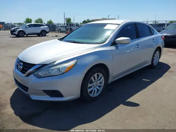 1N4AL3AP6HN365831 2017 NISSAN ALTIMA - Image 2