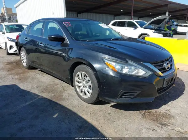 1N4AL3AP6JC104345 2018 NISSAN ALTIMA - Image 1