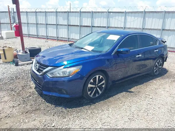1N4AL3AP6JC105057 2018 NISSAN ALTIMA - Image 2