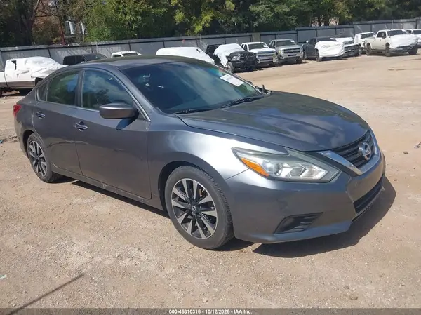 1N4AL3AP6JC105768 2018 NISSAN ALTIMA - Image 1