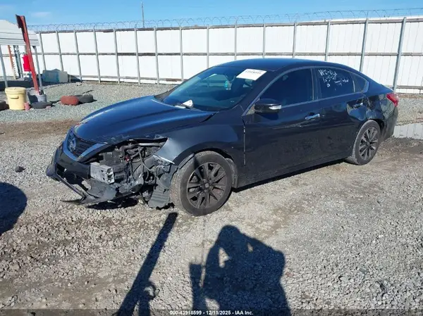 1N4AL3AP6JC106273 2018 NISSAN ALTIMA - Image 2