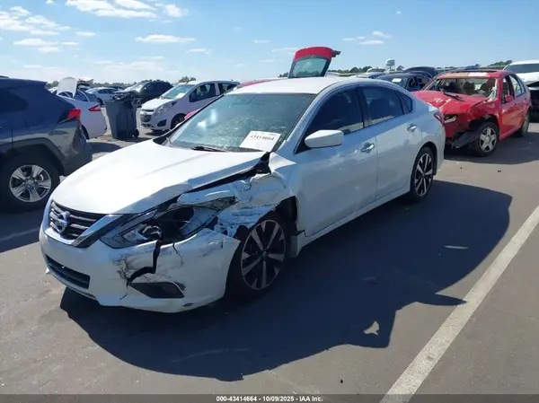 1N4AL3AP6JC108802 2018 NISSAN ALTIMA - Image 2