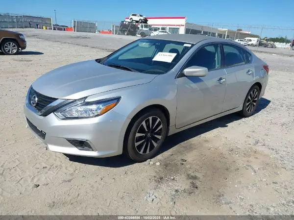 1N4AL3AP6JC108847 2018 NISSAN ALTIMA - Image 2
