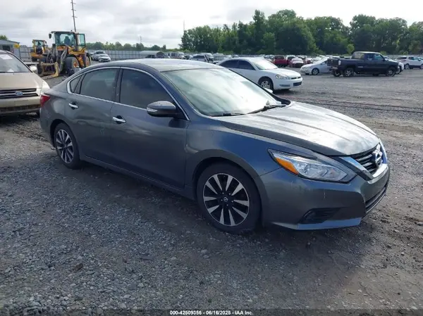 1N4AL3AP6JC116236 2018 NISSAN ALTIMA - Image 1