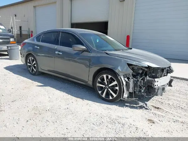 1N4AL3AP6JC118424 2018 NISSAN ALTIMA - Image 1