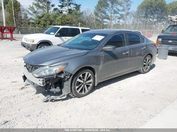 1N4AL3AP6JC118424 2018 NISSAN ALTIMA - Image 2