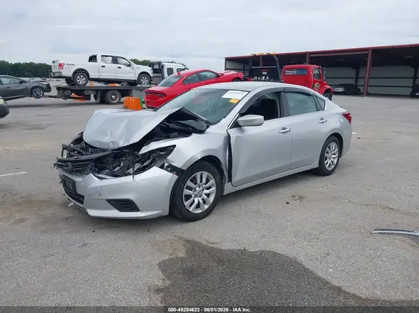 1N4AL3AP6JC118665 2018 NISSAN ALTIMA - Image 2