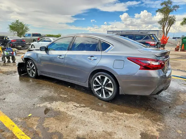 1N4AL3AP6JC119640 2018 NISSAN ALTIMA - Image 2