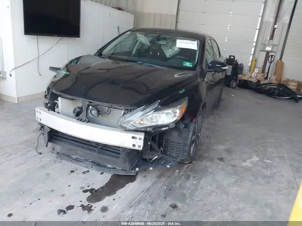 1N4AL3AP6JC125566 2018 NISSAN ALTIMA - Image 2