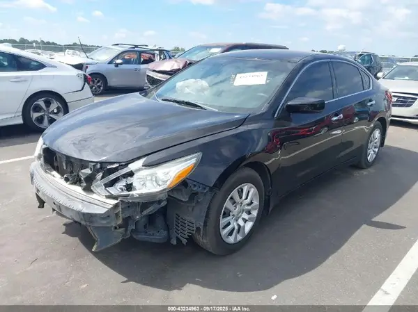 1N4AL3AP6JC125759 2018 NISSAN ALTIMA - Image 2
