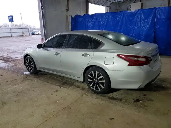 1N4AL3AP6JC128421 2018 NISSAN ALTIMA - Image 2