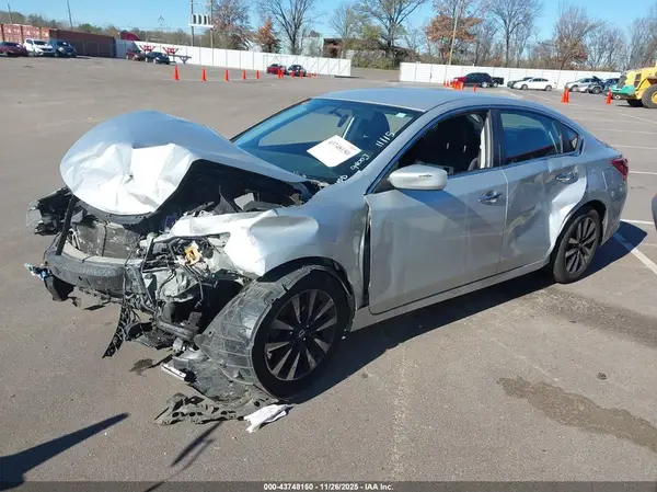 1N4AL3AP6JC128578 2018 NISSAN ALTIMA - Image 2
