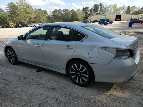 1N4AL3AP6JC129066 2018 NISSAN ALTIMA - Image 2