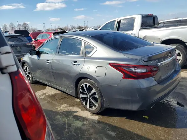 1N4AL3AP6JC129214 2018 NISSAN ALTIMA - Image 2