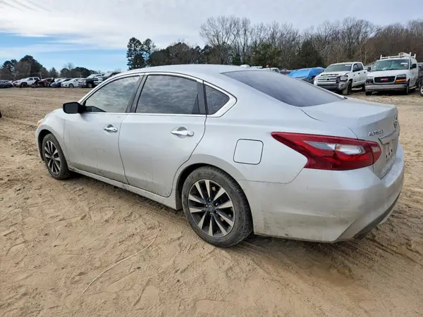 1N4AL3AP6JC130721 2018 NISSAN ALTIMA - Image 2