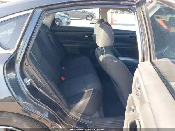 1N4AL3AP6JC132002 2018 NISSAN ALTIMA - Image 8