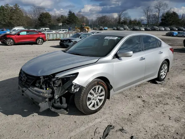 1N4AL3AP6JC132680 2018 NISSAN ALTIMA - Image 1