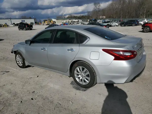 1N4AL3AP6JC132680 2018 NISSAN ALTIMA - Image 2