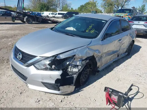 1N4AL3AP6JC134977 2018 NISSAN ALTIMA - Image 2