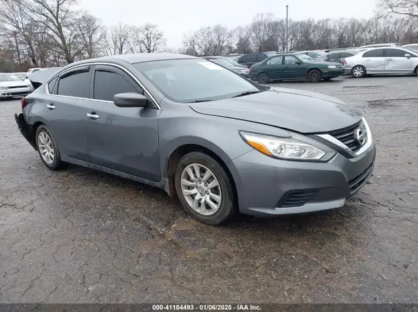 1N4AL3AP6JC135059 2018 NISSAN ALTIMA - Image 1