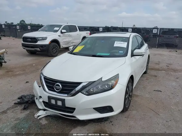 1N4AL3AP6JC136485 2018 NISSAN ALTIMA - Image 2