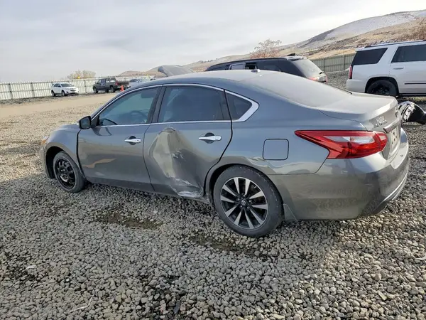 1N4AL3AP6JC138723 2018 NISSAN ALTIMA - Image 2