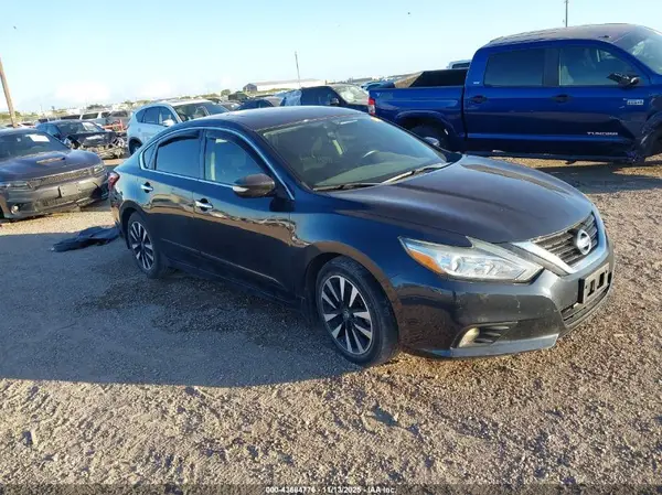 1N4AL3AP6JC138964 2018 NISSAN ALTIMA - Image 1