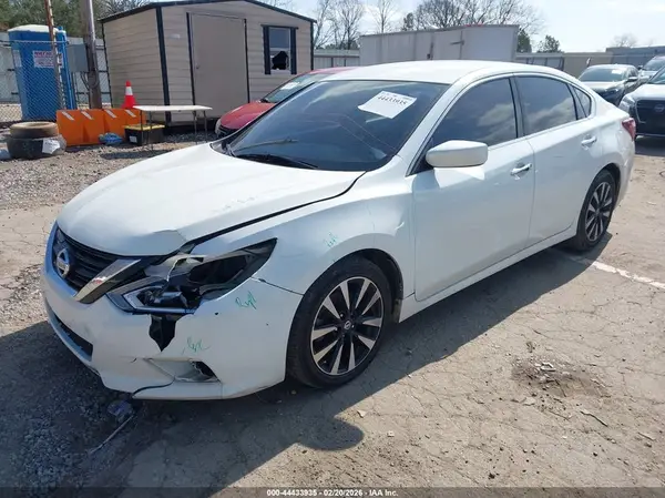 1N4AL3AP6JC140424 2018 NISSAN ALTIMA - Image 2