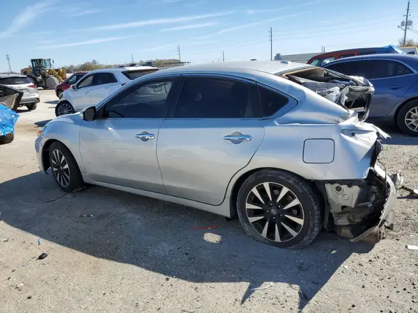 1N4AL3AP6JC140892 2018 NISSAN ALTIMA - Image 2