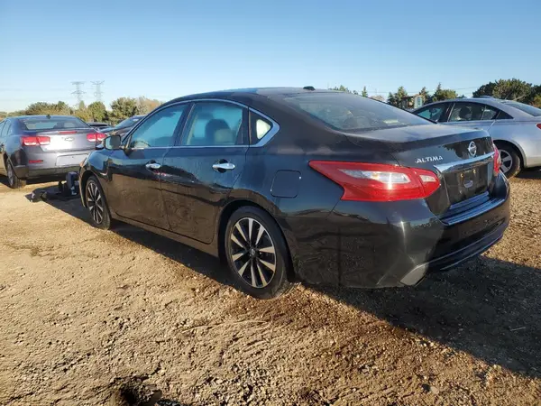1N4AL3AP6JC141332 2018 NISSAN ALTIMA - Image 2