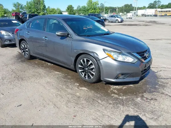 1N4AL3AP6JC142285 2018 NISSAN ALTIMA - Image 1